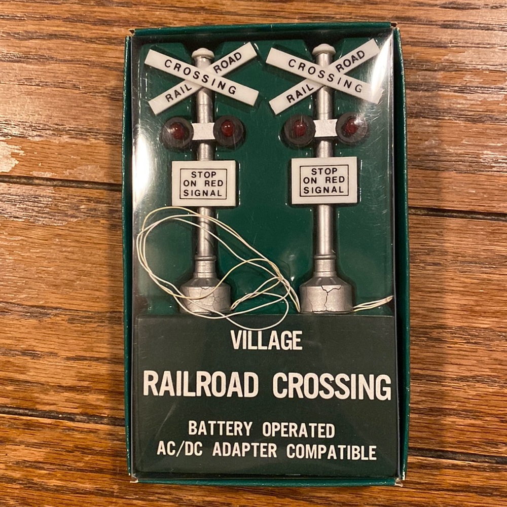 Dept 56 Snow Village Railroad Crossing Red Lights
